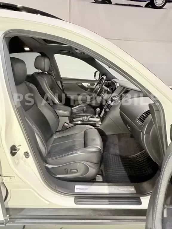 Infiniti QX70 3.7 S*NAVI*KLIMAAUTO*BI-XE*LEDER*360° 03/2017-photo-17