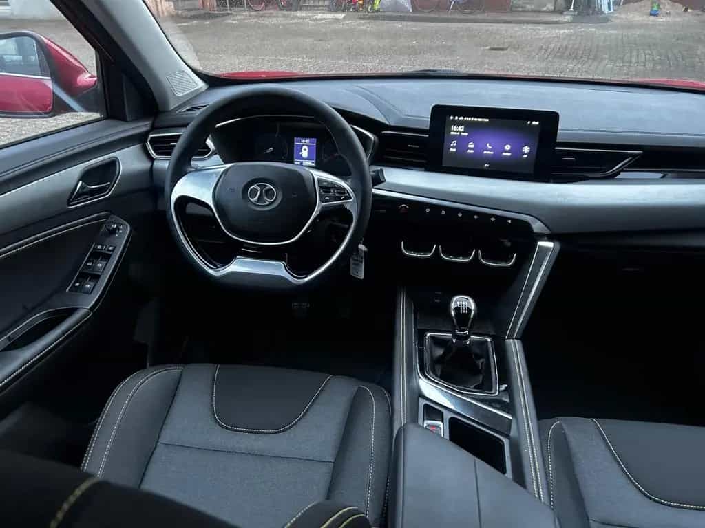 BAIC Beijing X35 LED PDC Allwetter 20.800km 10/2023-photo-10