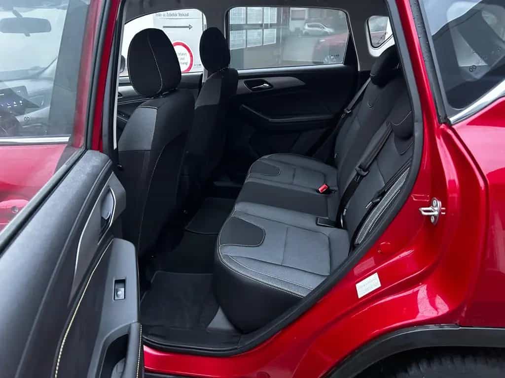 BAIC Beijing X35 LED PDC Allwetter 20.800km 10/2023-photo-12
