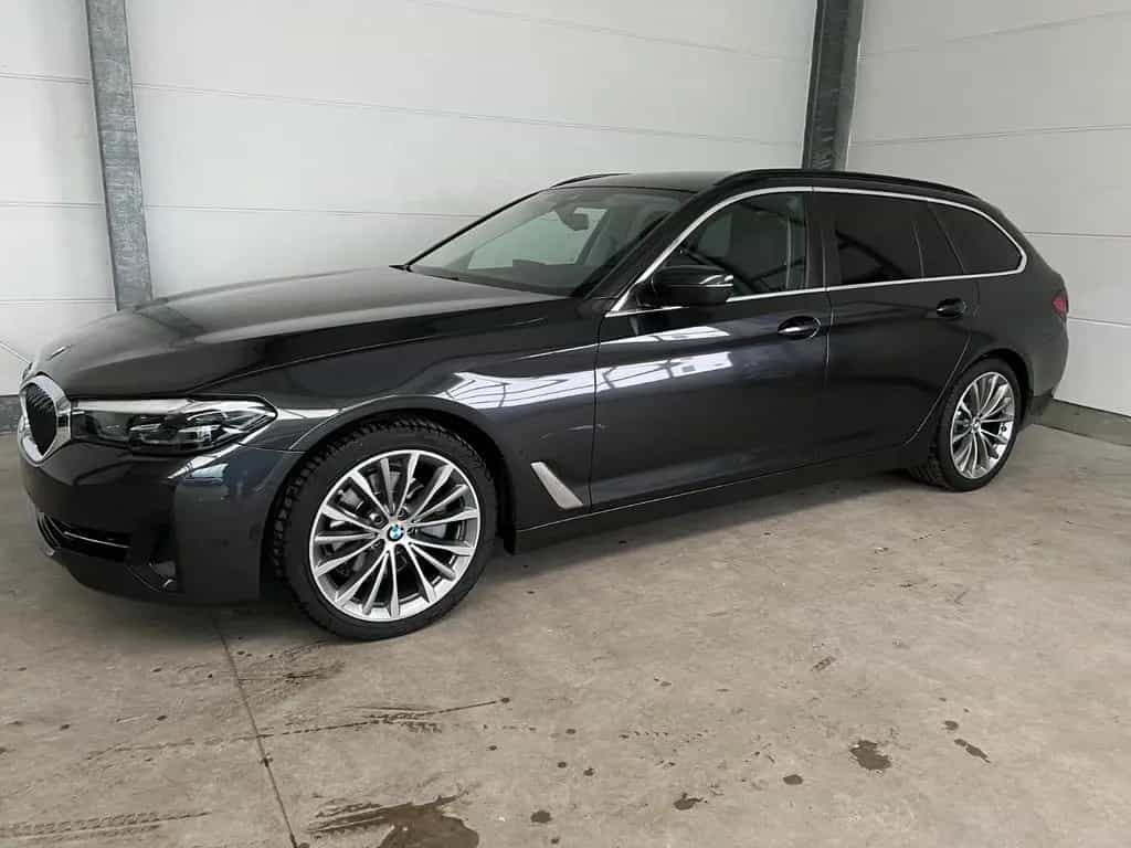 BMW 5 Series 520d Touring+HUD+Park-Assist+Harman-K.+1.Hand. 07/2022-photo-0