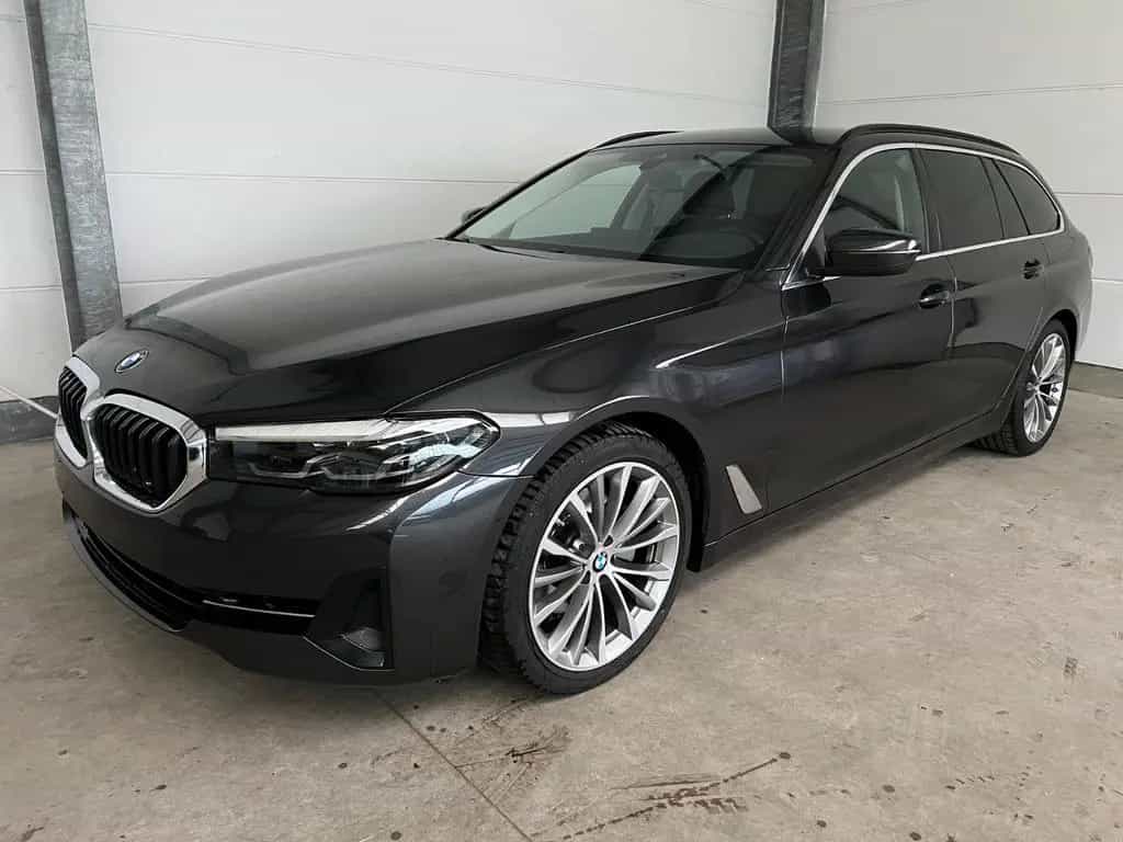 BMW 5 Series 520d Touring+HUD+Park-Assist+Harman-K.+1.Hand. 07/2022-photo-1