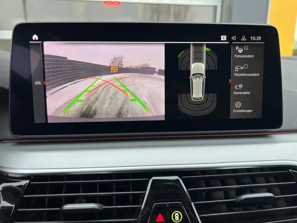 BMW 5 Series 520d Touring+HUD+Park-Assist+Harman-K.+1.Hand. 07/2022-photo-12
