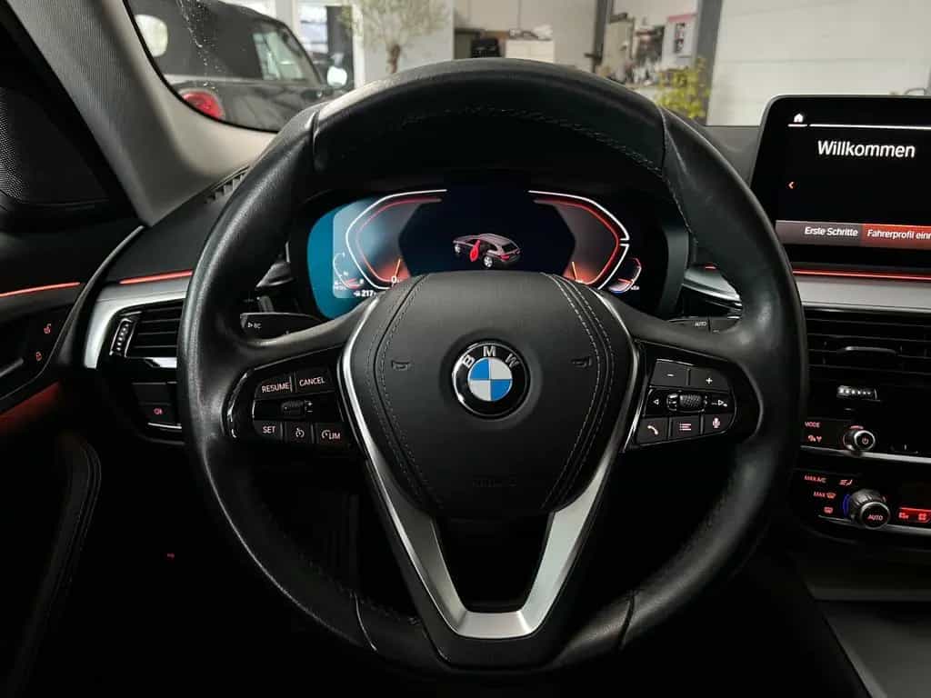 BMW 5 Series 520d Touring+HUD+Park-Assist+Harman-K.+1.Hand. 07/2022-photo-26