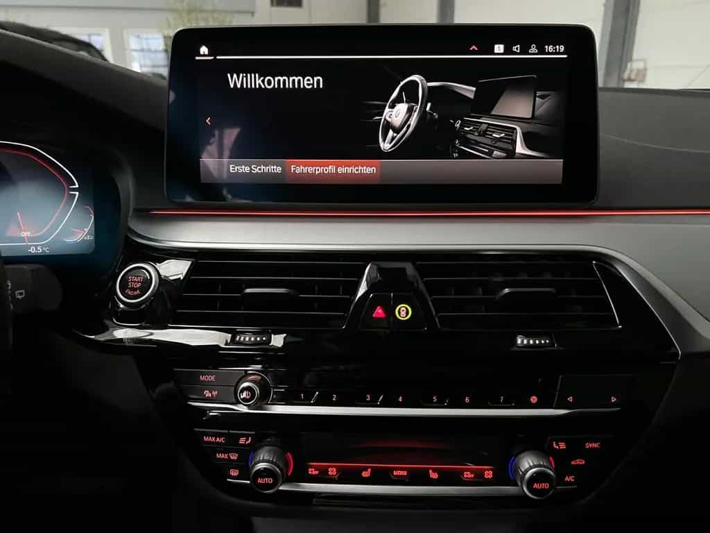 BMW 5 Series 520d Touring+HUD+Park-Assist+Harman-K.+1.Hand. 07/2022-photo-27