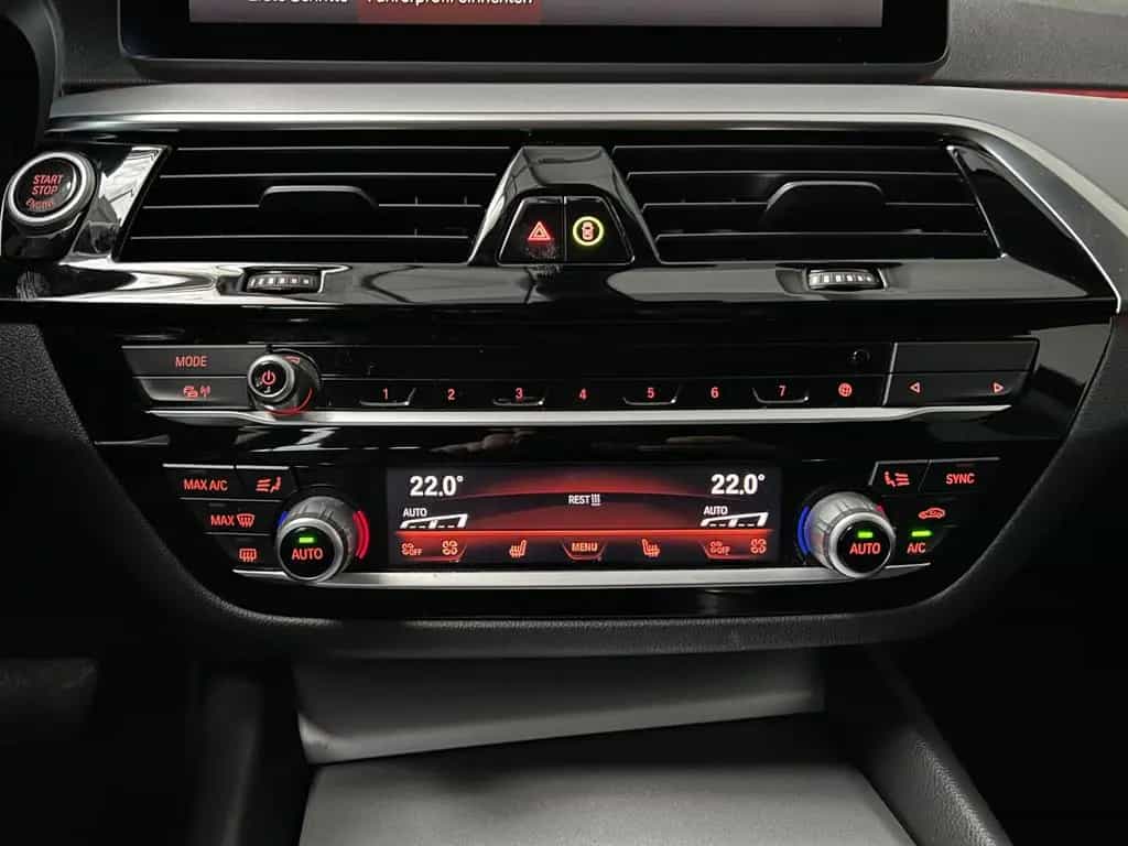 BMW 5 Series 520d Touring+HUD+Park-Assist+Harman-K.+1.Hand. 07/2022-photo-37