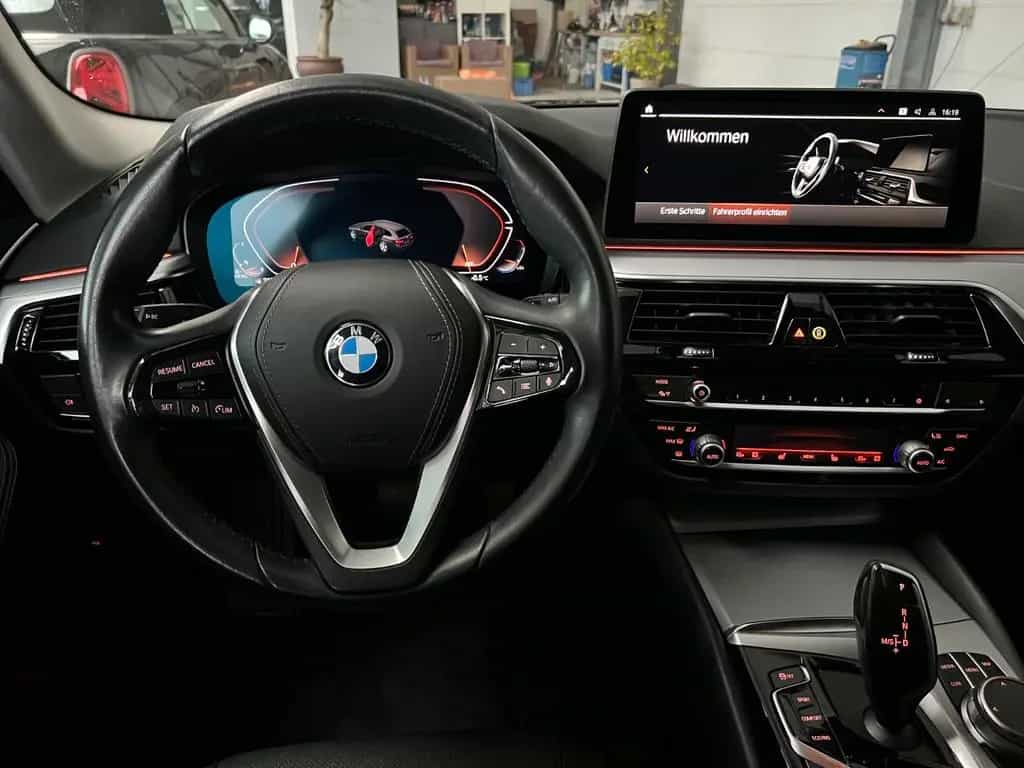 BMW 5 Series 520d Touring+HUD+Park-Assist+Harman-K.+1.Hand. 07/2022-photo-5