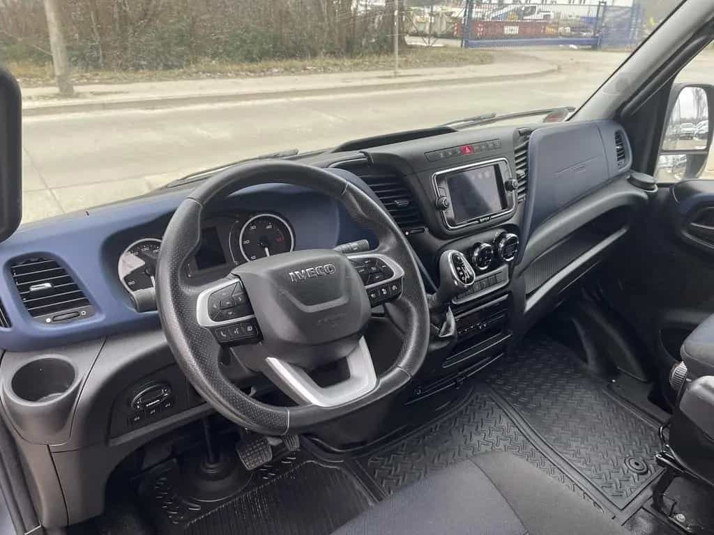 Iveco Daily 35C18 Mixto Hi-Matic 3.0HPI *5-Sitzer*AHK* 08/2021-photo-9