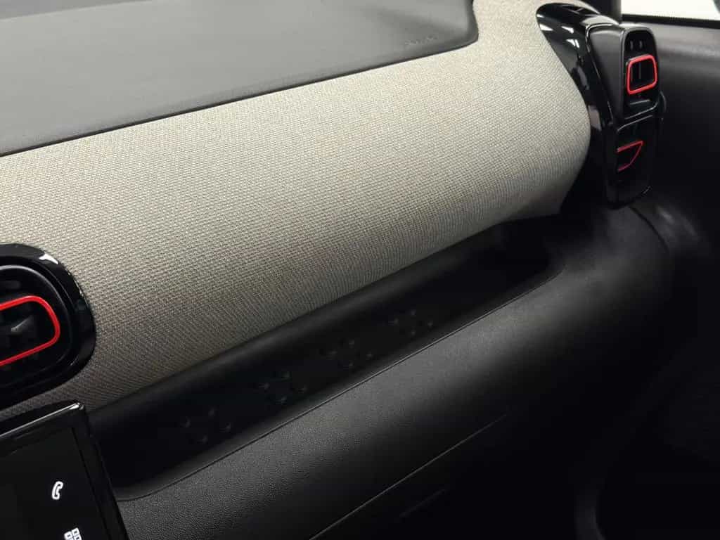 Citroën C3 Aircross 1.2 PureTech Scheckheft LED Head-Up 05/2020-photo-38