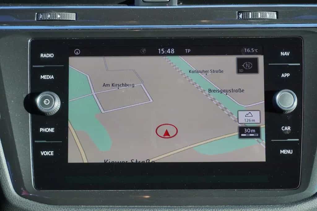 Volkswagen Tiguan 1.4 TSI Join Navi Kamera ACC AHK PDC LED 08/2018-photo-19