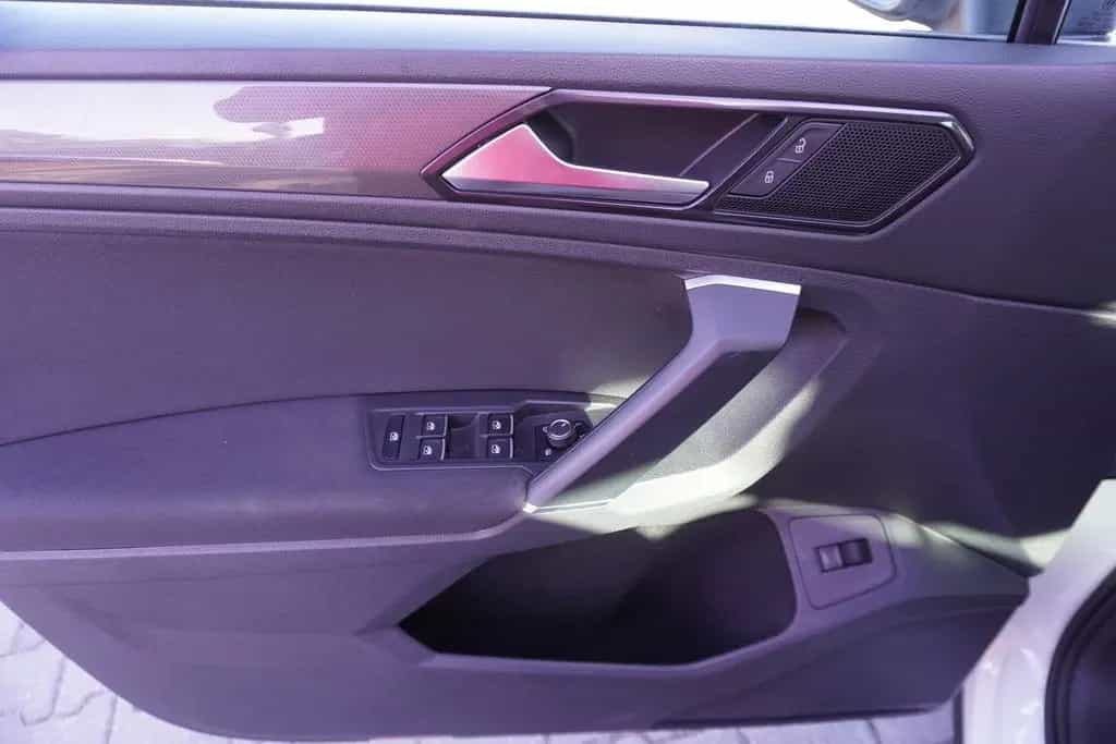Volkswagen Tiguan 1.4 TSI Join Navi Kamera ACC AHK PDC LED 08/2018-photo-27