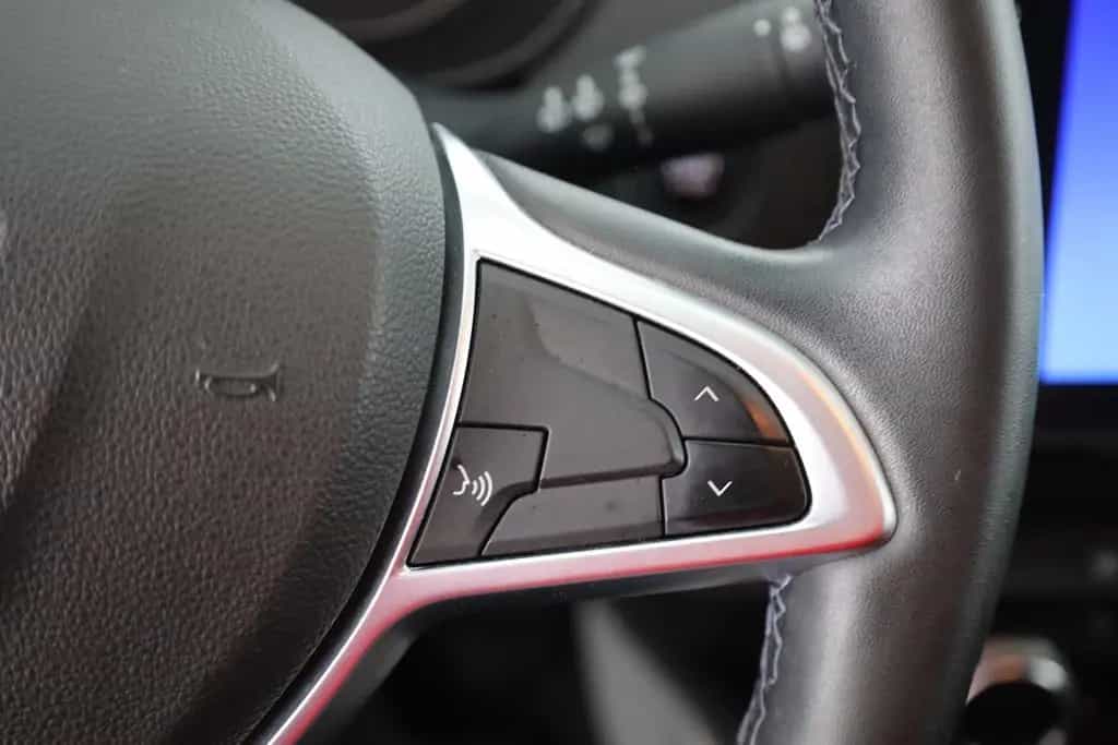 Dacia Duster 1.3 TCe Prestige LED Navi Sitzheizung DAB 03/2022-photo-15