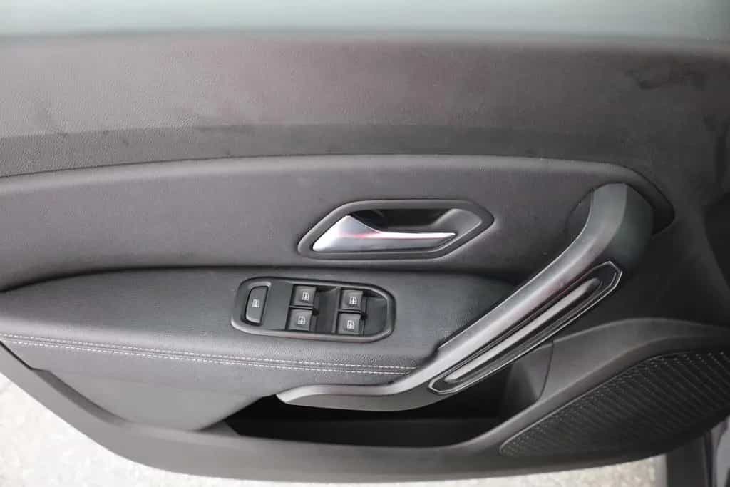Dacia Duster 1.3 TCe Prestige LED Navi Sitzheizung DAB 03/2022-photo-20