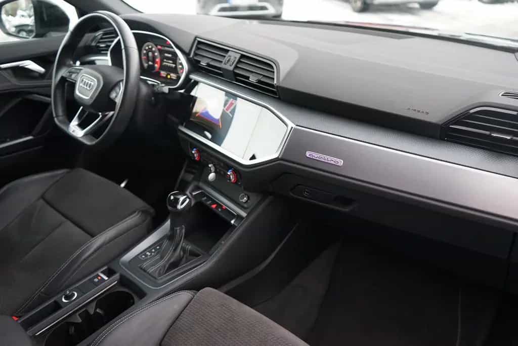 Audi Q3 45 2.0 TFSI S-tronic quattro LED Navi Kamera 07/2019-photo-10