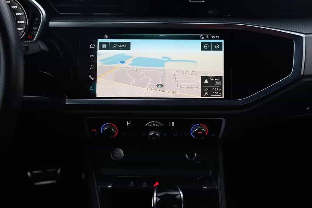 Audi Q3 45 2.0 TFSI S-tronic quattro LED Navi Kamera 07/2019-photo-16