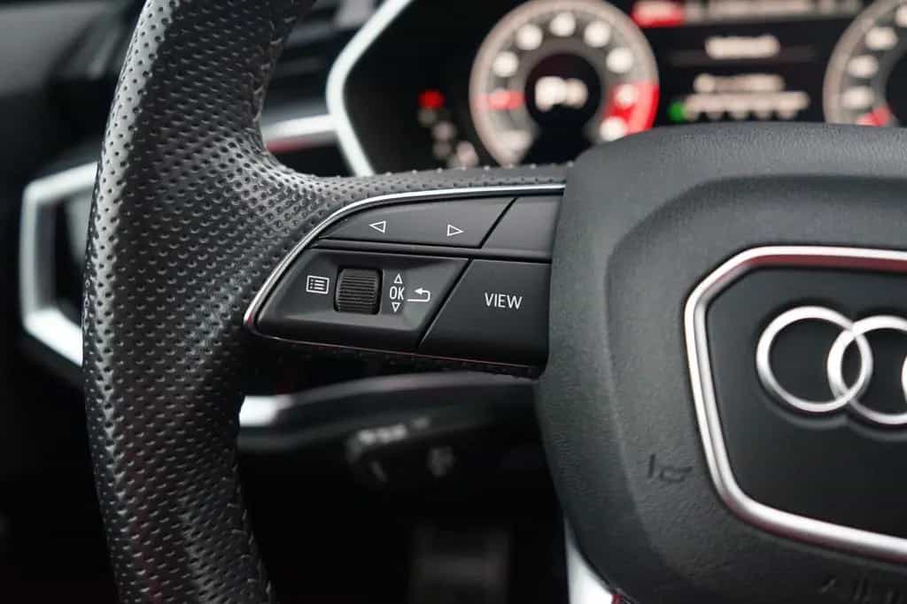 Audi Q3 45 2.0 TFSI S-tronic quattro LED Navi Kamera 07/2019-photo-20