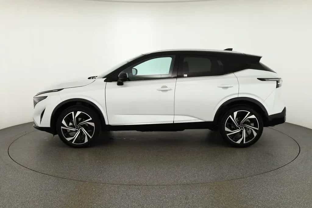Nissan Qashqai Tekna+ 1.3 Dig-T Aut. Matrix ACC Navi 36 10/2025-photo-1