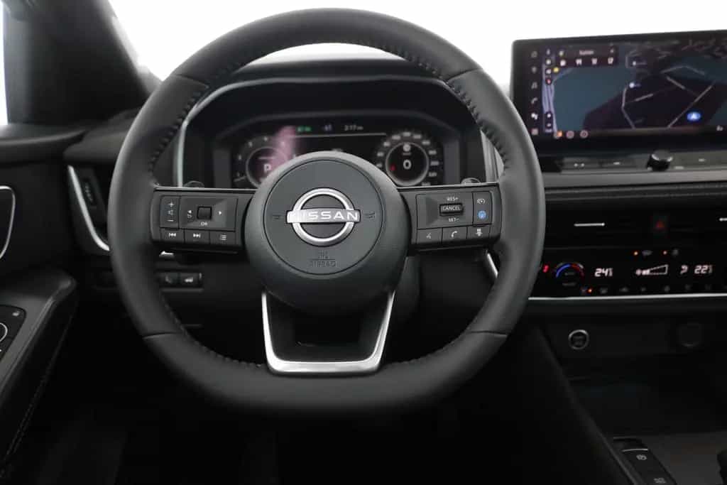 Nissan Qashqai Tekna+ 1.3 Dig-T Aut. Matrix ACC Navi 36 10/2025-photo-13