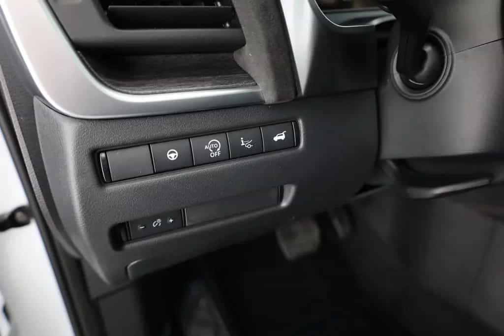 Nissan Qashqai Tekna+ 1.3 Dig-T Aut. Matrix ACC Navi 36 10/2025-photo-19