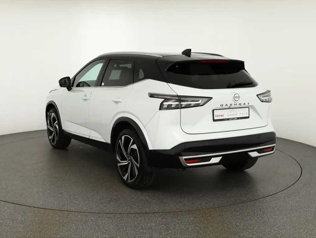 Nissan Qashqai Tekna+ 1.3 Dig-T Aut. Matrix ACC Navi 36 10/2025-photo-2