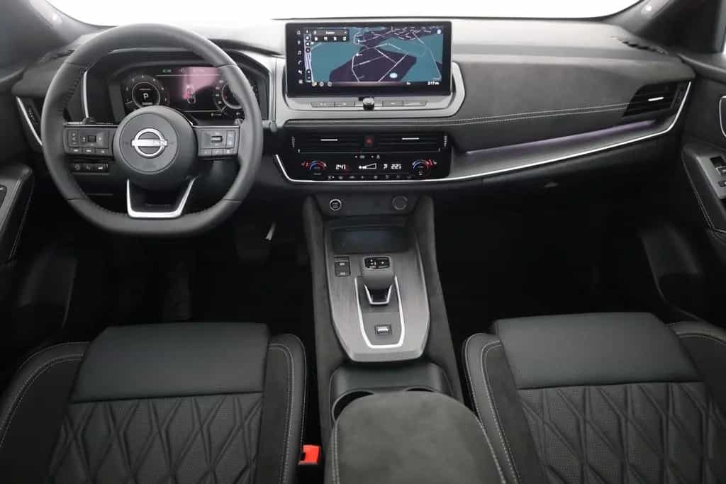 Nissan Qashqai Tekna+ 1.3 Dig-T Aut. Matrix ACC Navi 36 10/2025-photo-8