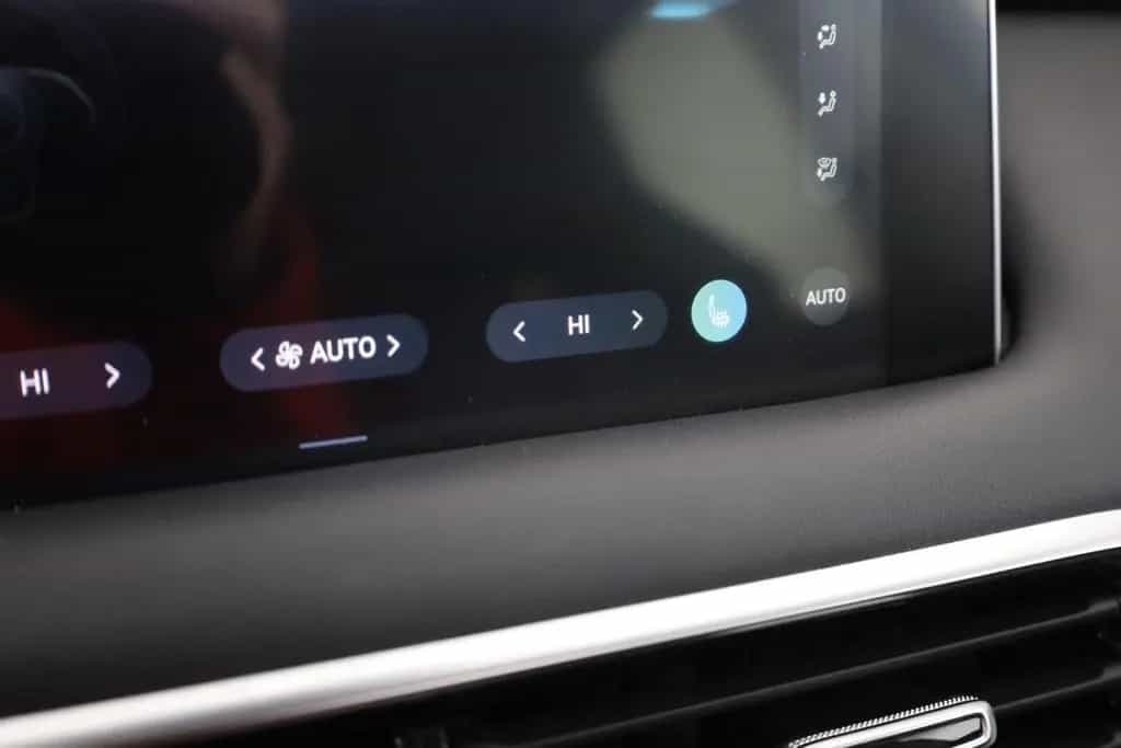 MG HS 1.5 T-GDI Luxury Aut. LED ACC Navi 360° Pano 03/2024-photo-30