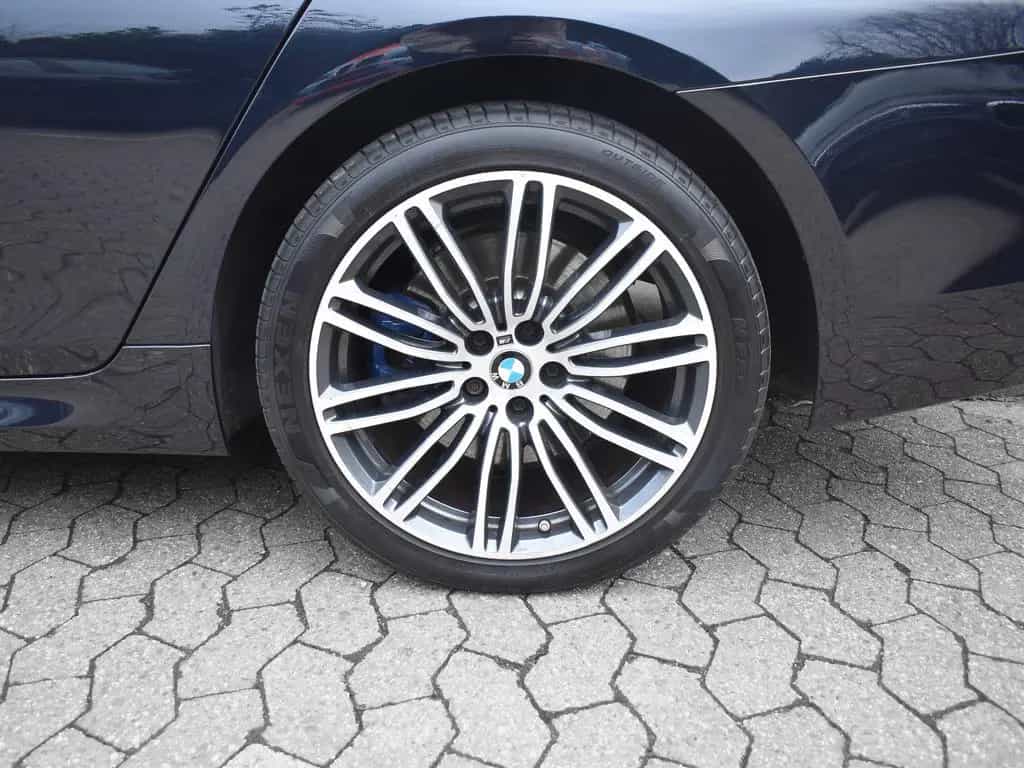 BMW 5 Series 530d Limousine M Sportpaket Head-Up HiFi LED 03/2018-photo-3