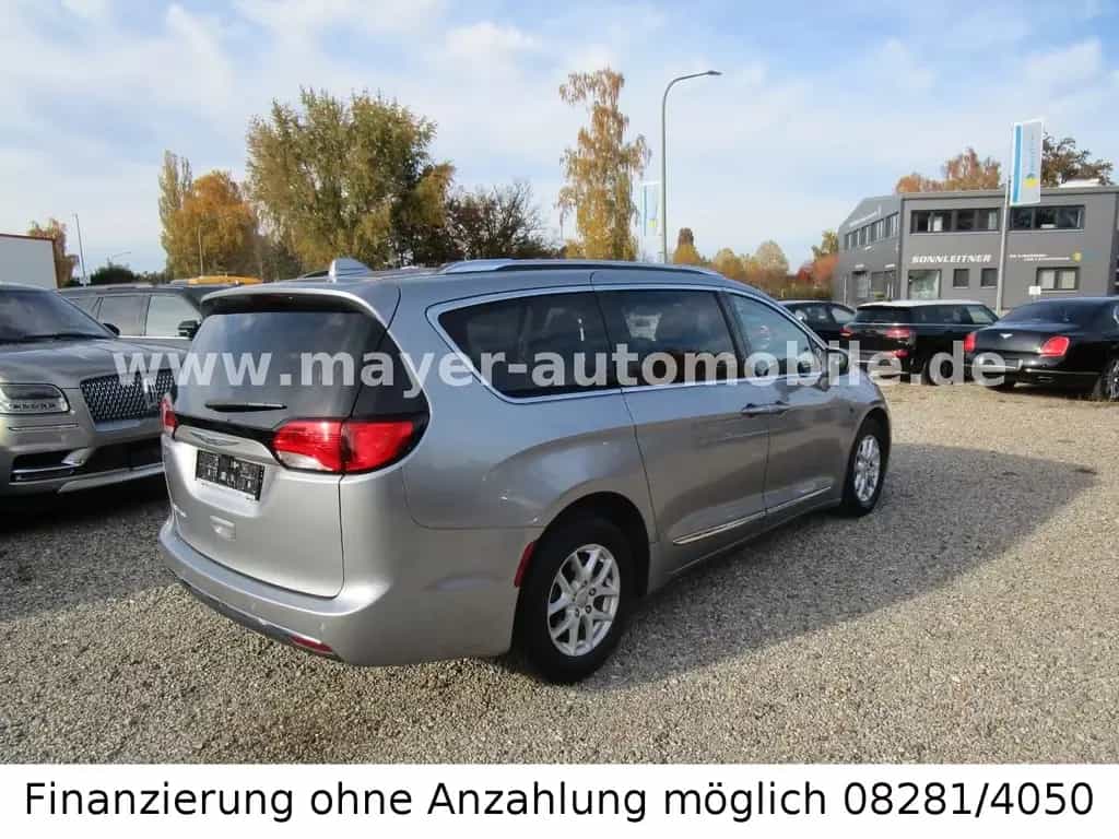 Chrysler Pacifica *el.Türen*7-Sitze*Kamera*Leder* 01/2020-photo-6