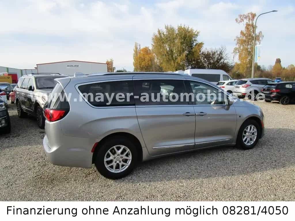 Chrysler Pacifica *el.Türen*7-Sitze*Kamera*Leder* 01/2020-photo-7