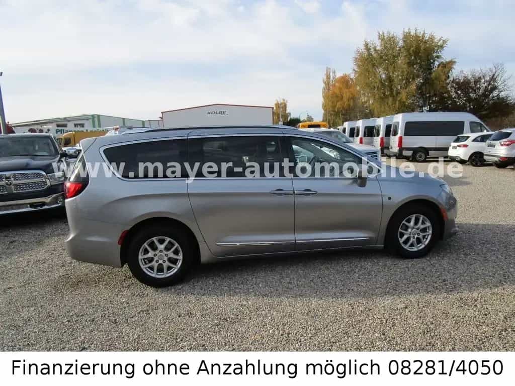 Chrysler Pacifica *el.Türen*7-Sitze*Kamera*Leder* 01/2020-photo-8