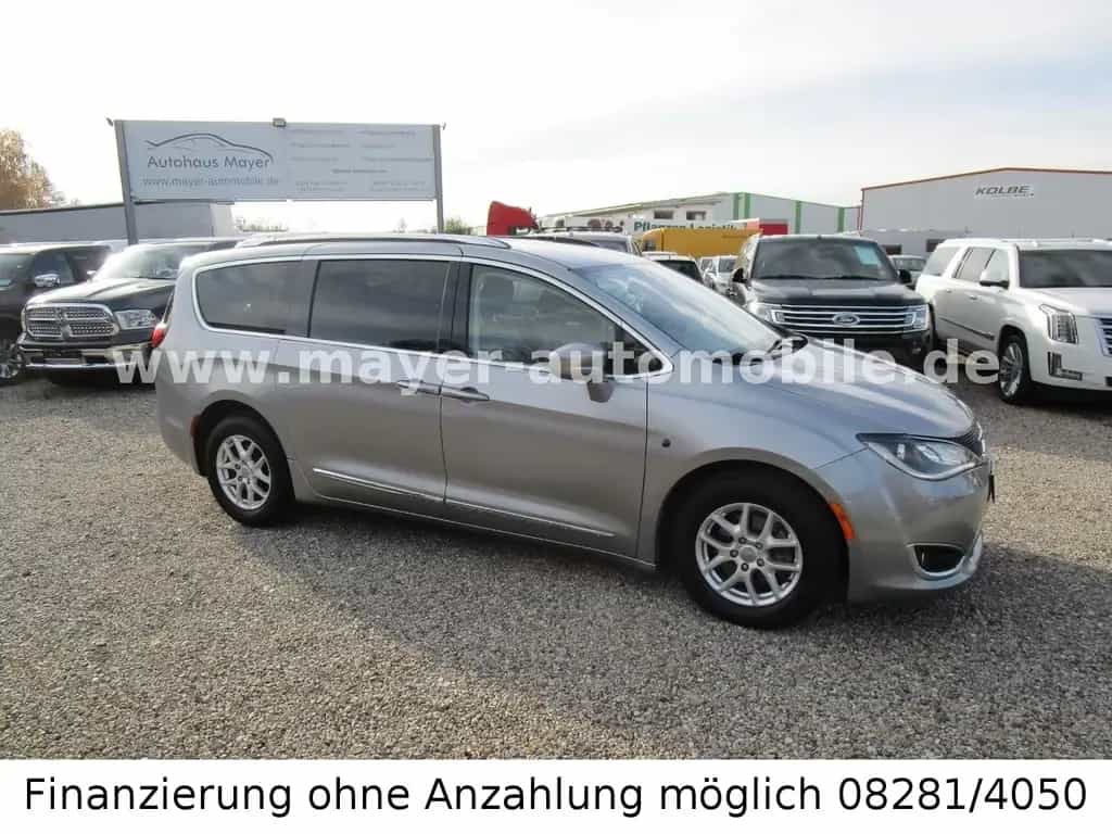 Chrysler Pacifica *el.Türen*7-Sitze*Kamera*Leder* 01/2020-photo-9