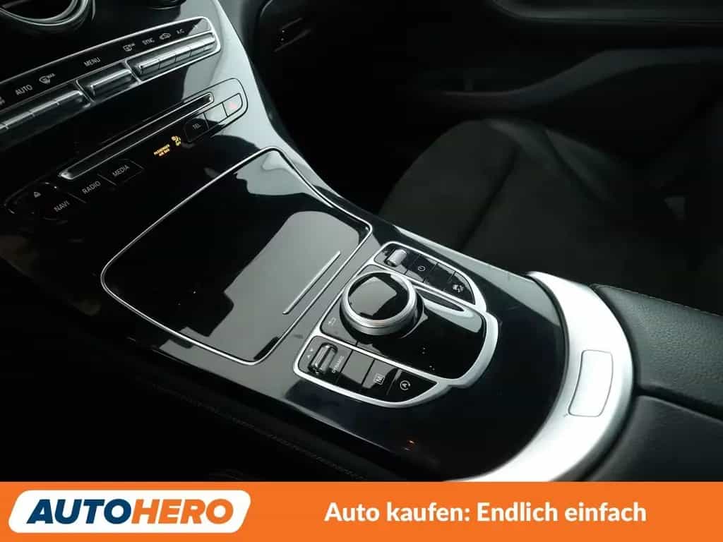 Mercedes-Benz GLC-Class GLC 250 4Matic AMG Line Aut.*NAVI*LED 11/2018-photo-22