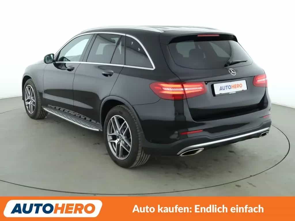 Mercedes-Benz GLC-Class GLC 250 4Matic AMG Line Aut.*NAVI*LED 11/2018-photo-3
