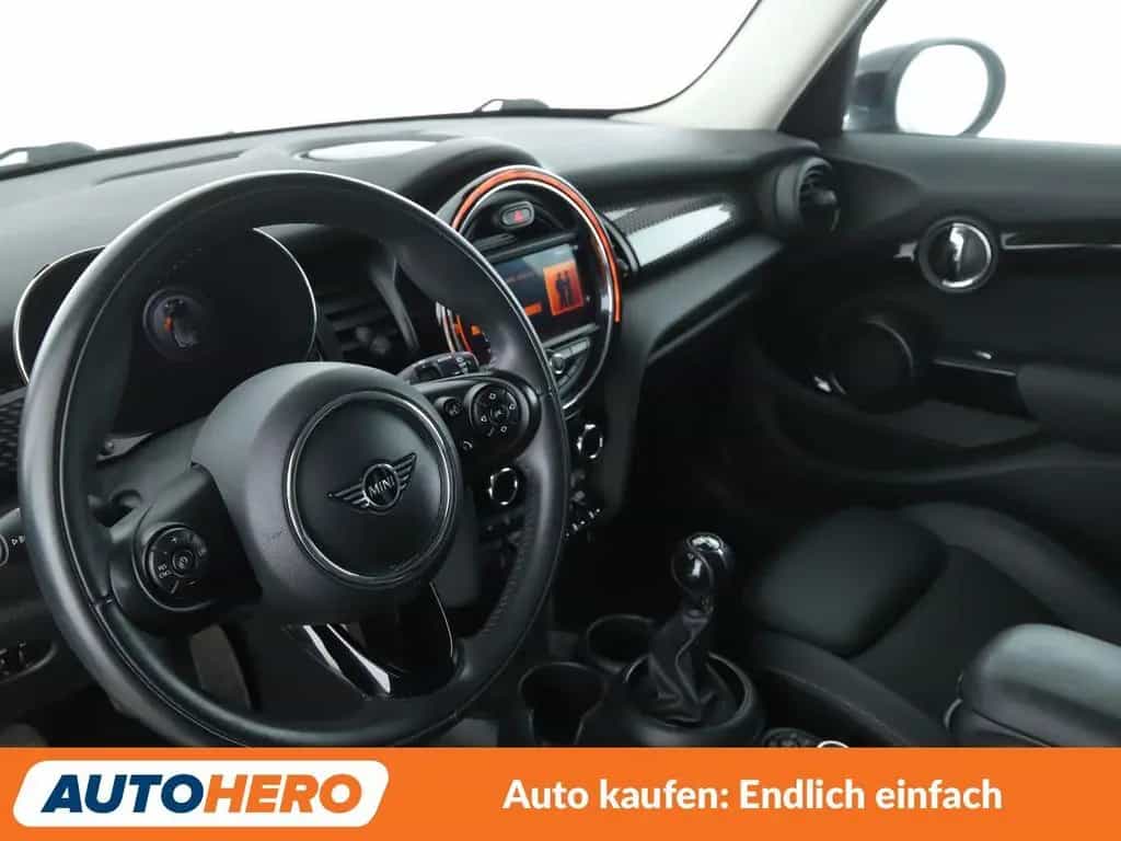 MINI Cooper S *NAVI*PDC*LED*SHZ*TEMPO*KLIMA* 09/2020-photo-9