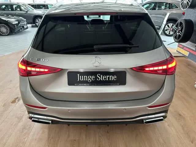 Mercedes-Benz C-Class 300 d T AMG DISTRONIC+KAMERA+LED+SPURHALTE 08/2021-photo-3