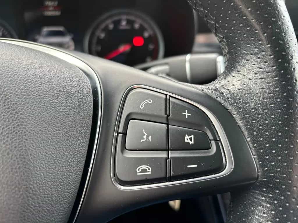 Mercedes-Benz GLC-Class 250 4Matic AHK 01/2019-photo-11