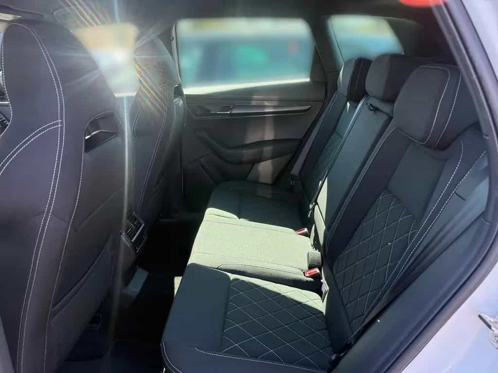Skoda Karoq Sportline 4x4 *AHK*MATRIX*NAVI*KESSY*KAMER 12/2022-photo-8