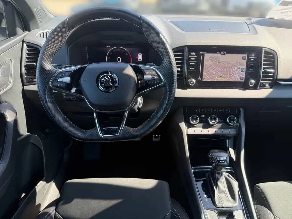 Skoda Karoq Sportline 4x4 *AHK*MATRIX*NAVI*KESSY*KAMER 12/2022-photo-9