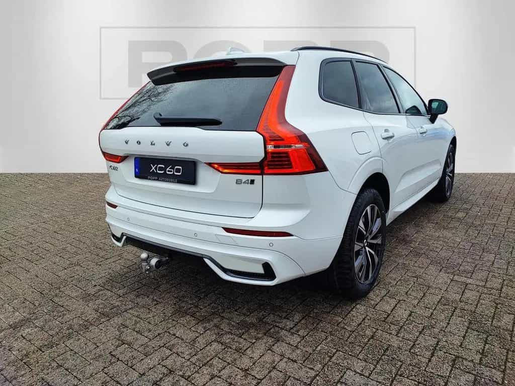 Volvo XC60 B4 AWD Plus Dark 4xSHZ ACC AHK FHZ H/K STHZ 03/2023-photo-24