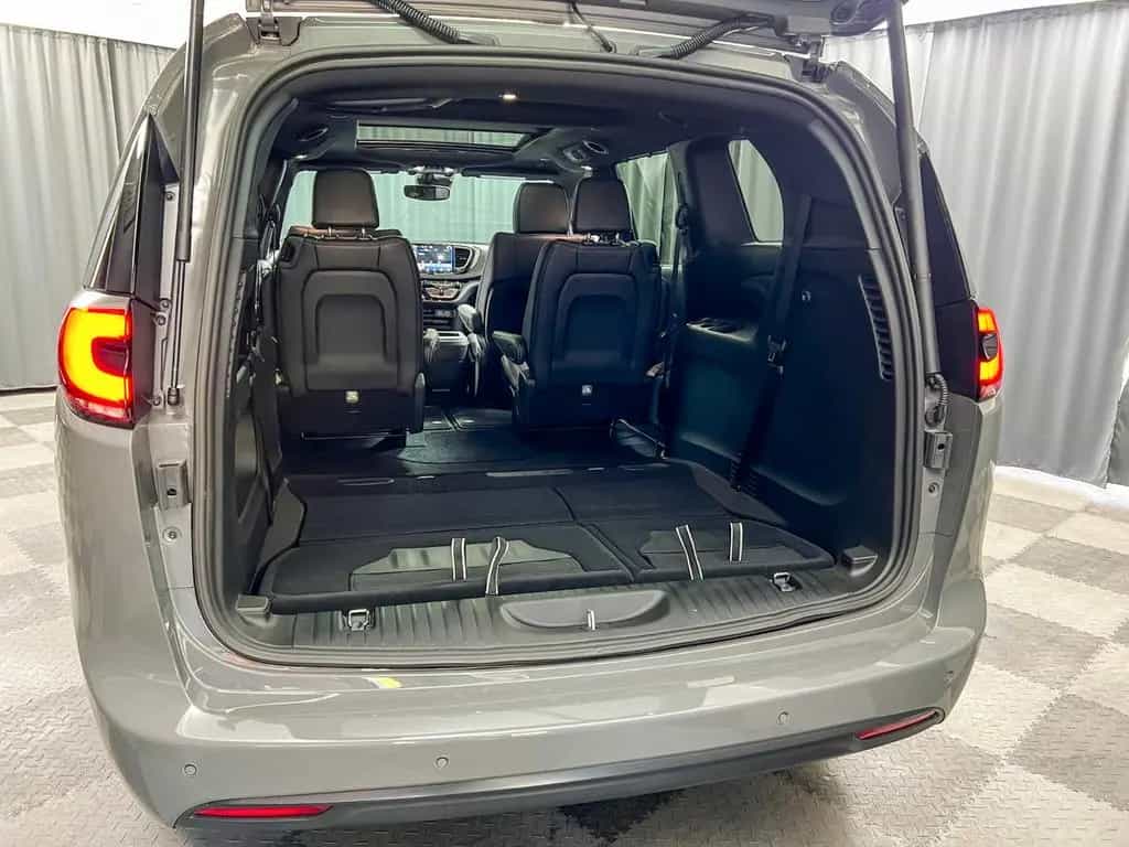 Chrysler Pacifica Select 2026, 360°,Schiebedach, NEUWAGEN null-photo-17