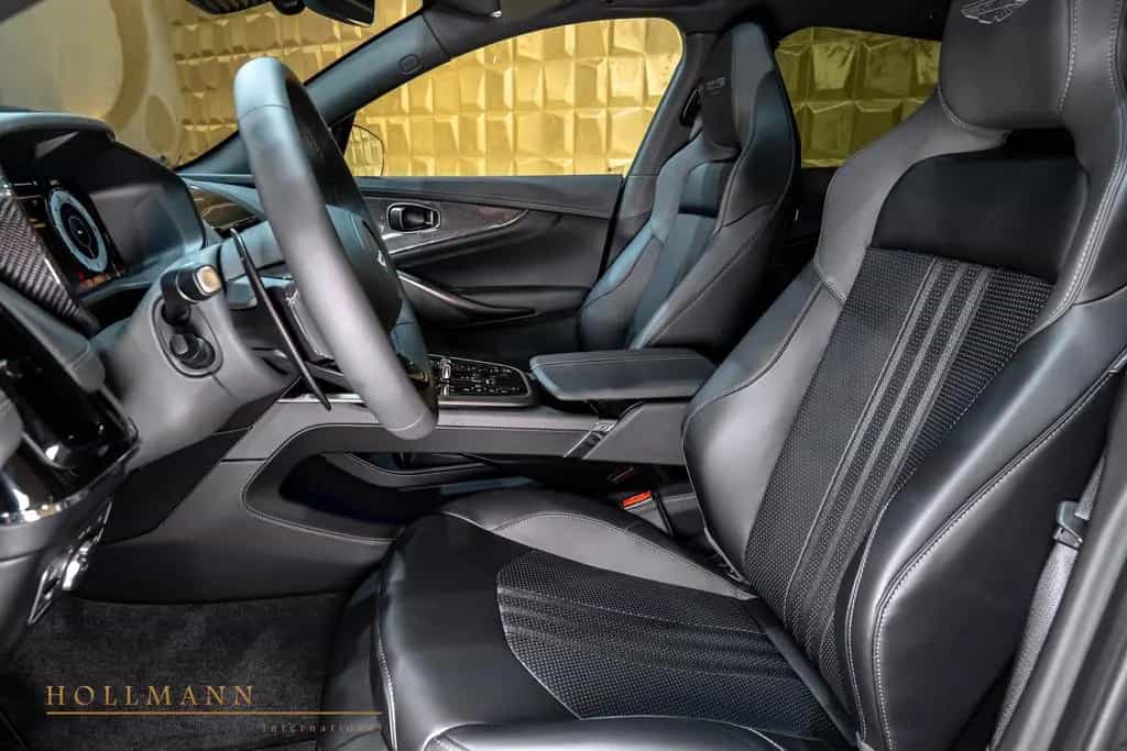Aston Martin DBX 707 null-photo-11