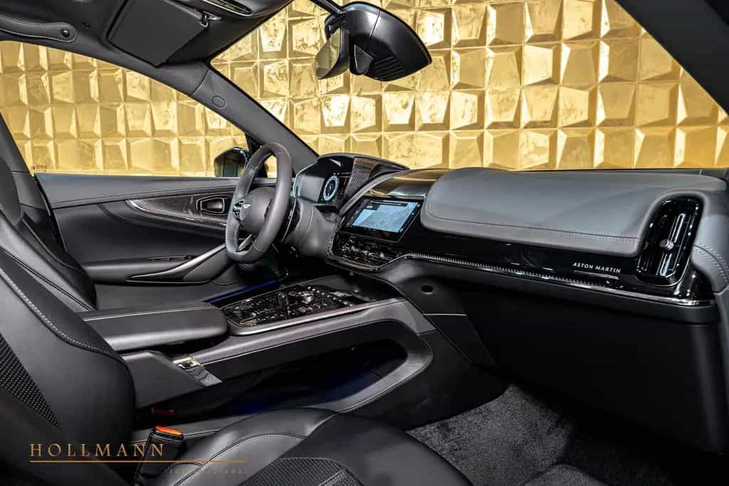 Aston Martin DBX 707 null-photo-20