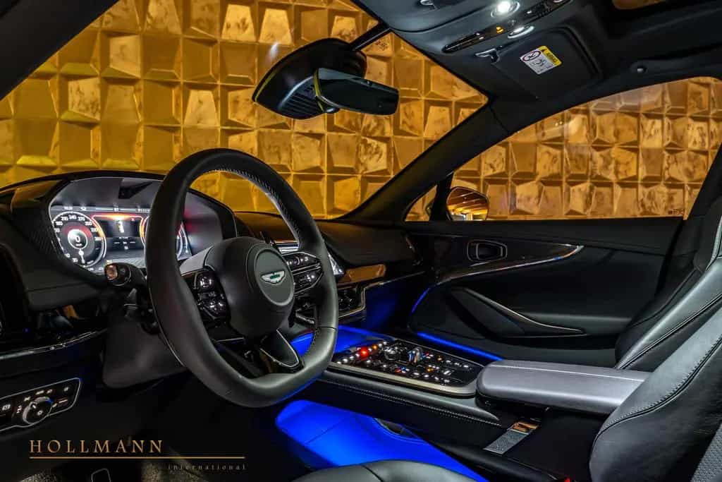 Aston Martin DBX 707 null-photo-28