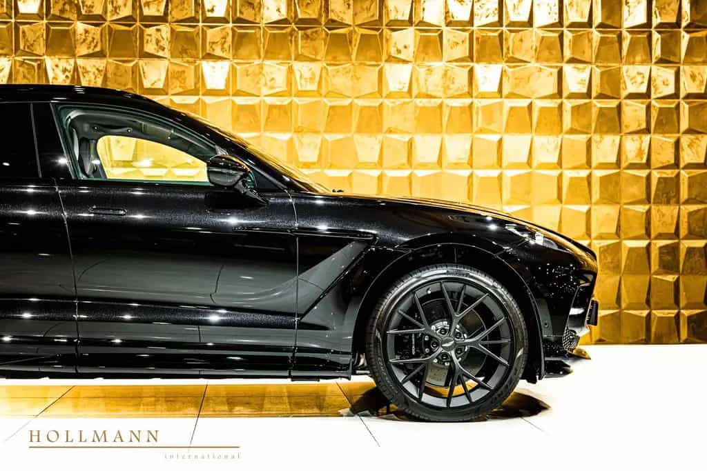 Aston Martin DBX 707 null-photo-8