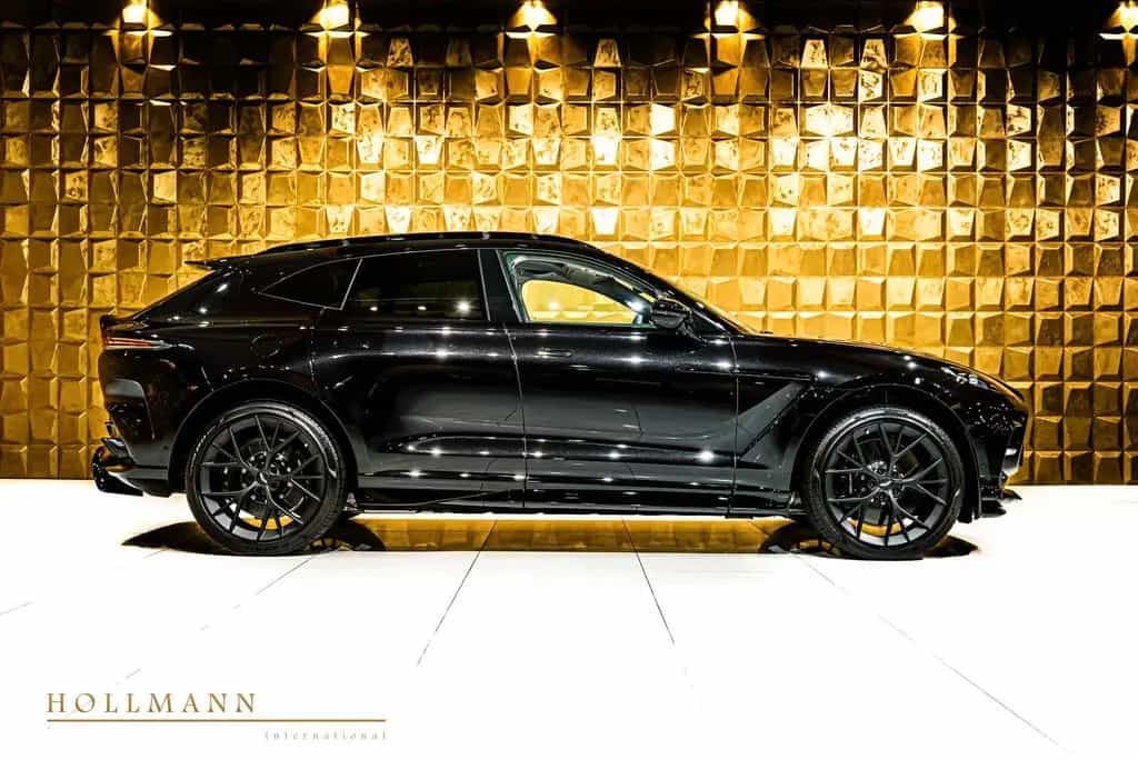 Aston Martin DBX 707 null-photo-9