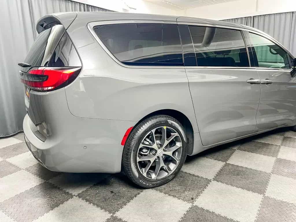 Chrysler Pacifica Select 2026, Leder,7-Sitzer,360°-Kamera null-photo-3