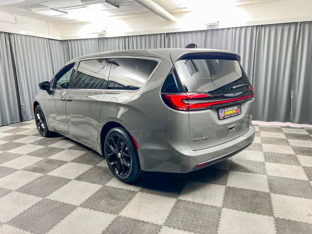 Chrysler Pacifica Select 2026, Leder,7-Sitzer,360°-Kamera null-photo-3