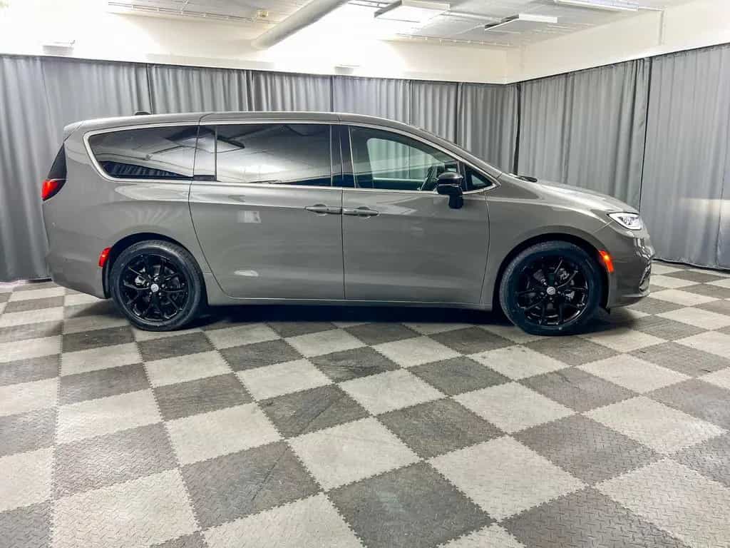 Chrysler Pacifica Select 2026, Leder,7-Sitzer,360°-Kamera null-photo-5