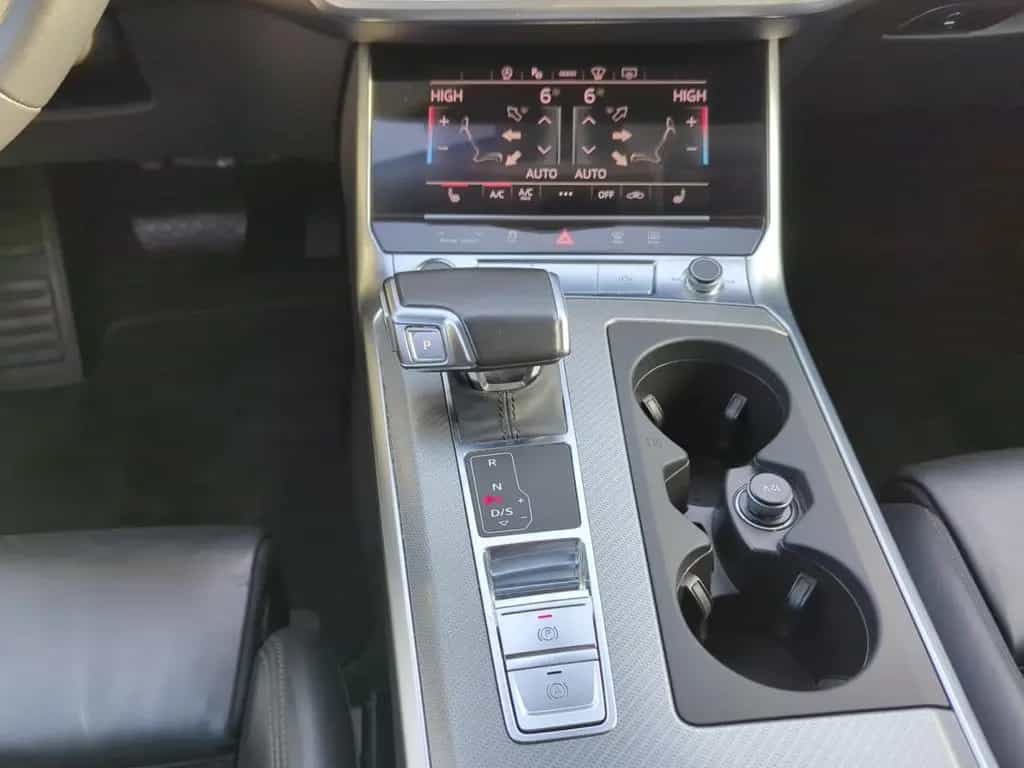 Audi A6 Avant 45 TDI quattro Design AHK/PANO/HUD+++ 10/2022-photo-8