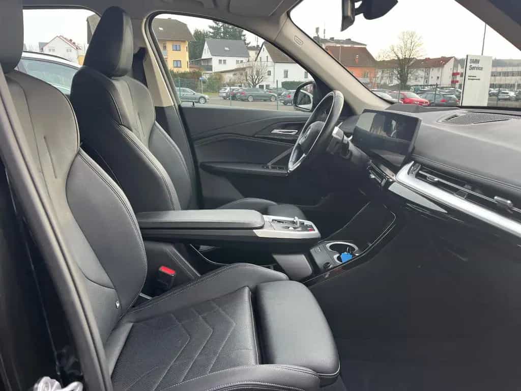 BMW X1 18dA sDrive U11 xLine Sportsitz/AHK/Panorama 02/2023-photo-10