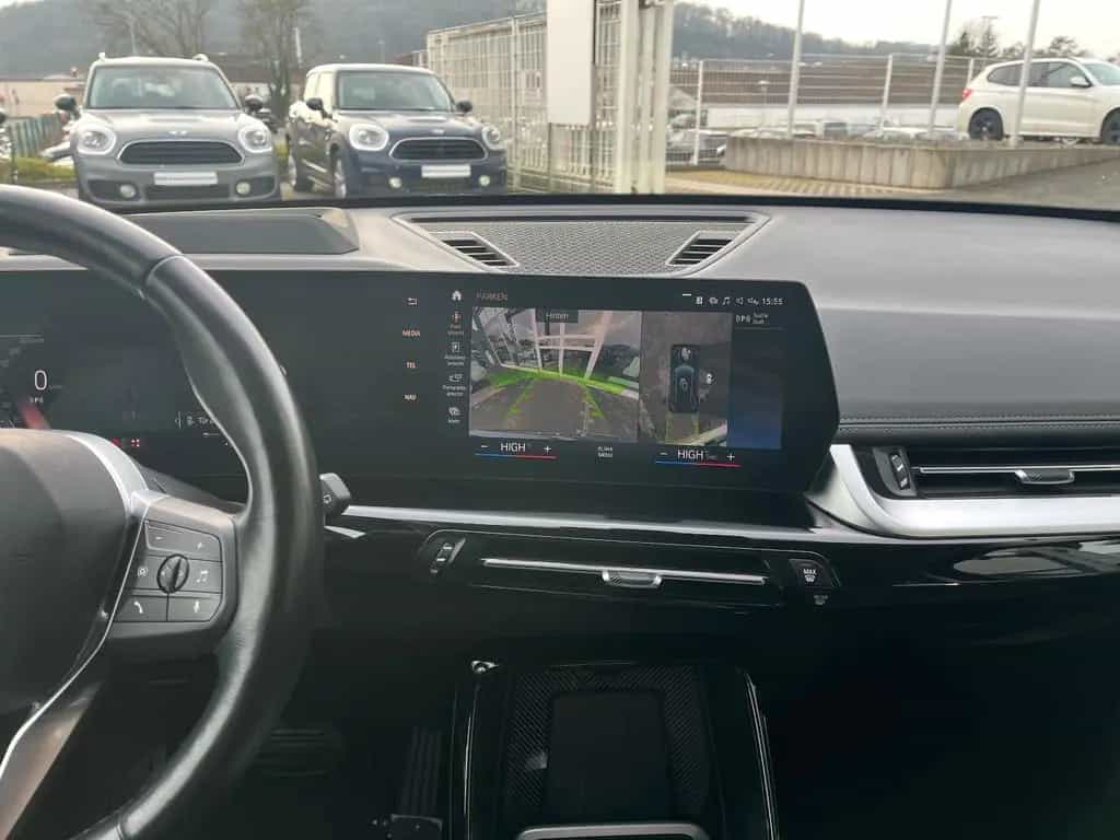BMW X1 18dA sDrive U11 xLine Sportsitz/AHK/Panorama 02/2023-photo-12